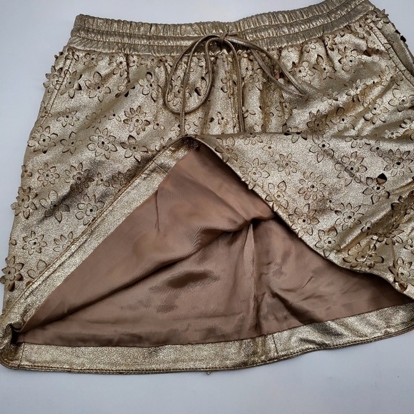 Anthropologie Leifsdottir Floral Cutout Gold Leather Mini Pull-on Skirt - Picture 3 of 7